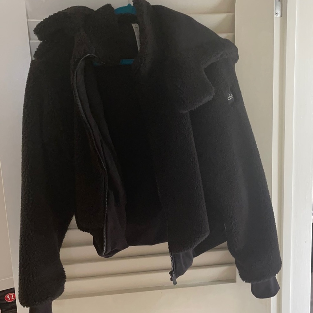 Alo FOXY black Sherpa jacket medium LIKE NEW